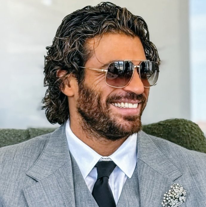 BreeCY8971's tweet photo. #NewProfilePic #CanYaman https://t.co/p5w4VxgvKj