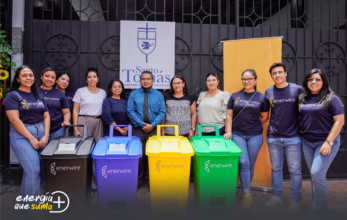 enerwire1's tweet photo. En Enerwire acercamos la mejor energía a nuestra comunidad. Con “Pequeños Guardianes de la Energía Eléctrica”, una iniciativa de nuestro programa de RSE, Energía que Suma, promovimos en el Centro Escolar Católico Santo Tomás el uso seguro, eficiente y responsable de la #energía. https://t.co/kzMgle7q48