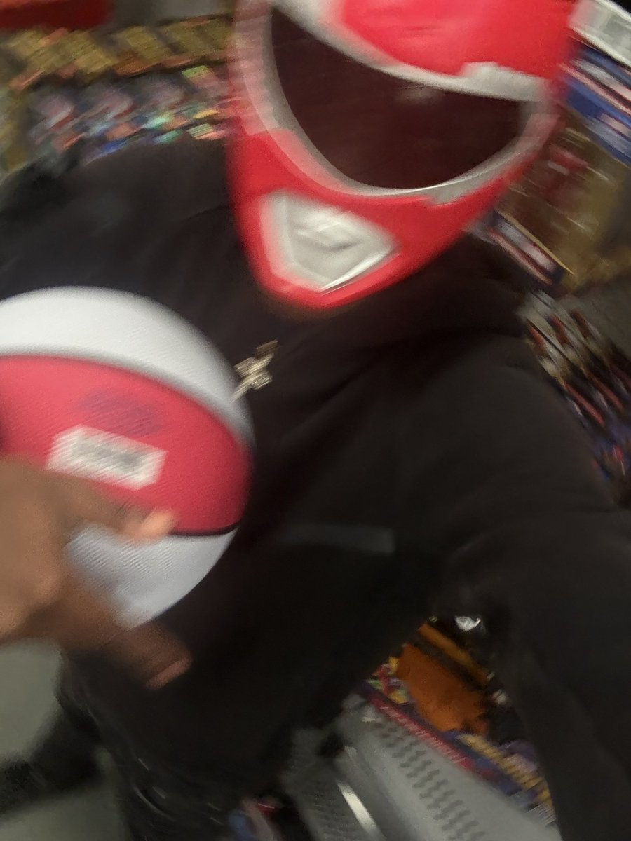 munchthepro's tweet photo. @kumxem Mane idk https://t.co/7fiCfaS29v