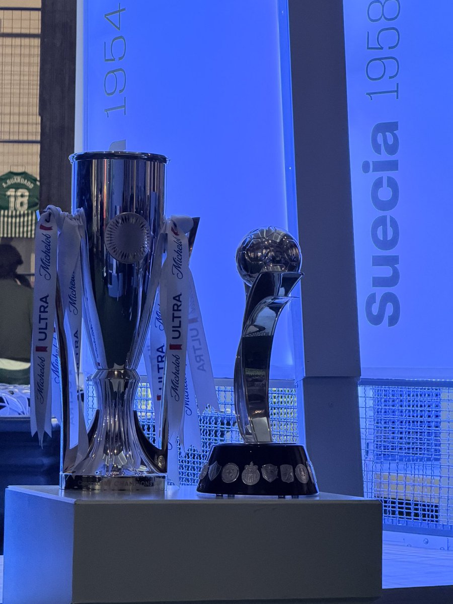 D_Cuanalo's tweet photo. Para recordarle a la @LigaBBVAFemenil que felicite al ame por su conquista en CONCACAF 🙂‍↕️ https://t.co/qXteKJttSl