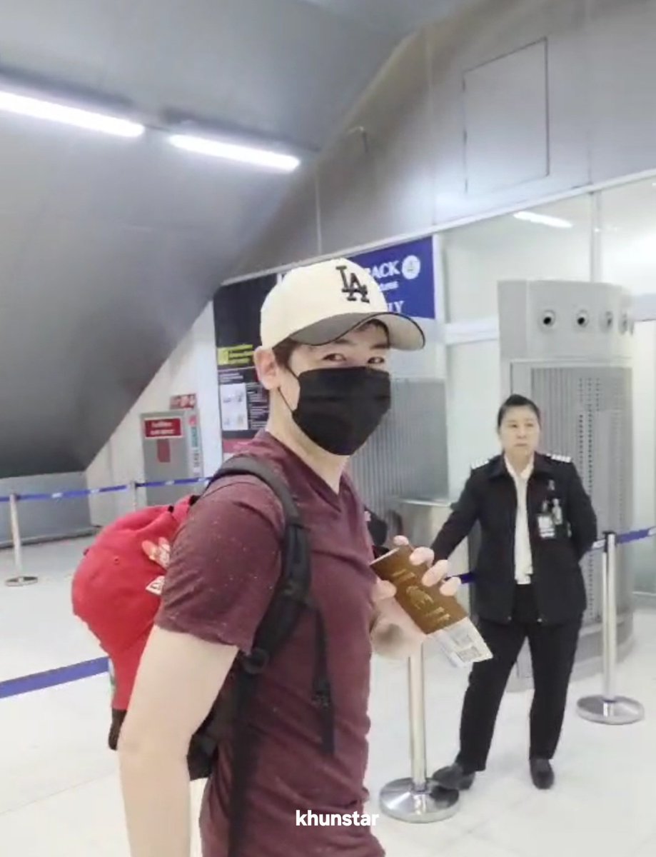 yingkwon's tweet photo. ถึงเกาหลีแล้ว คิดถึงแล้ว 
#Nichkhun #นิชคุณ #닉쿤 
#尼坤 #ニックン #2PM https://t.co/yqMRj8tCHJ