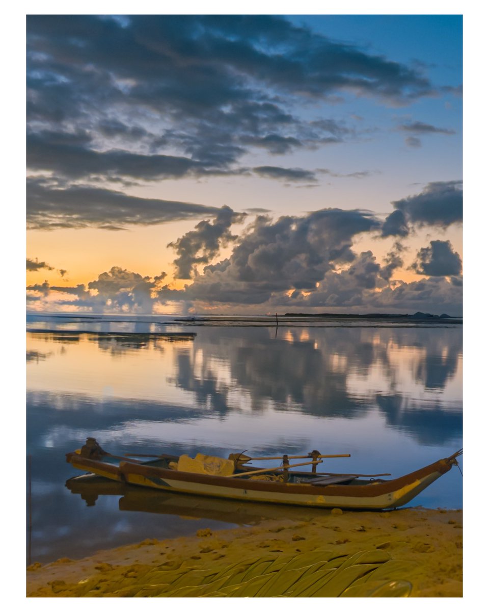 saeedhu's tweet photo. The sky glows with golden light at 5:40 in the morning, painting the world with the quiet beauty of dawn. https://t.co/E5TBT4ZJ9P