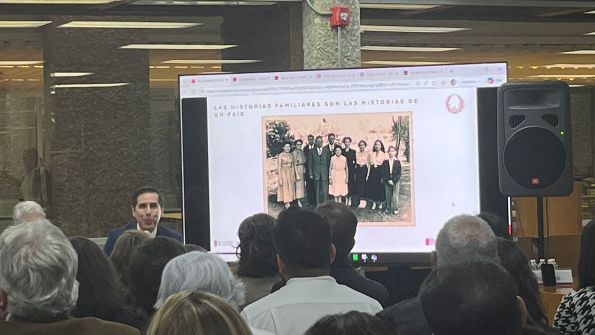 CONAPO_mx's tweet photo. Personal de la Coordinación de Estudios en Población y Desarrollo de la #STConapo participó en la presentación de "Fondo Tsuru", una colección documental sobre las migraciones japonesas en México de @elcolmex, y de la obra “Nocturno en Hokkaido”. https://t.co/Mtb8sEo0Ym