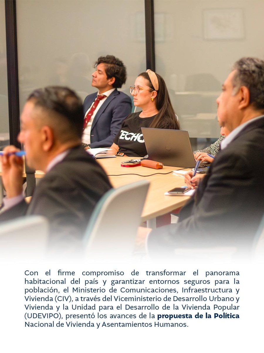 udevipo's tweet photo. El evento sirvió para mostrar las metas alcanzadas y abrir un espacio de diálogo y retroalimentación transparente. Se destacó que la vivienda digna es un motor de desarrollo humano y reducción de la pobreza... https://t.co/nWGT4Drw1B