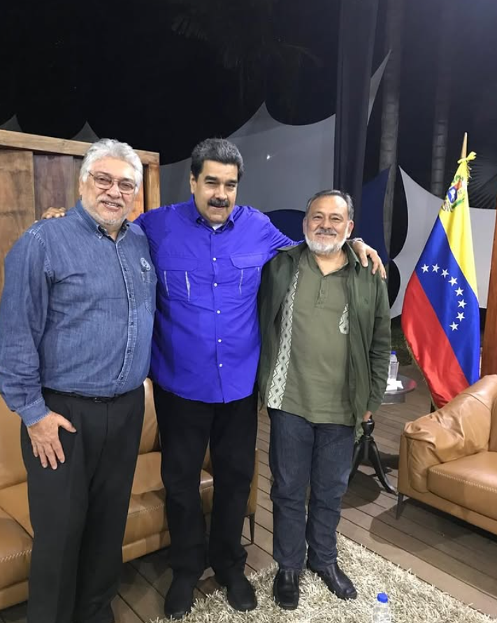 el jefe y riKelme me piolaron tweet media
