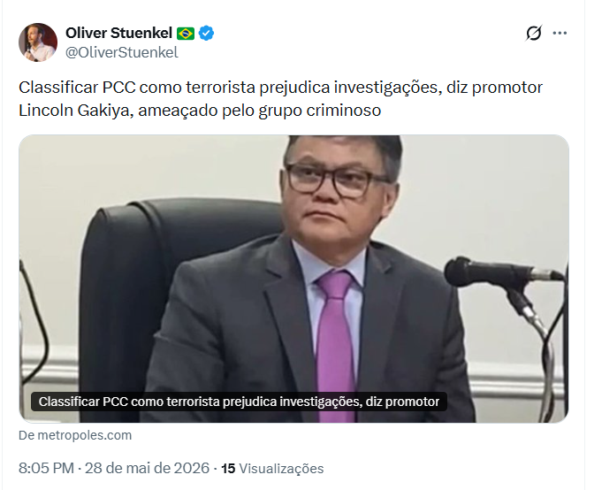 Petruskas_'s tweet photo. @FlavioBolsonaro @SecRubio @realDonaldTrump Depois não fuja da responsabilidade como fizeram com o tarifaço. Você contou para o Rubio que vários amigos teus, inclusive o sujeito que você queria como candidato a governador, estão presos por envolvimento com o Comando Vermelho? Contou da sua íntima relação com milicianos? https://t.co/Hp74uOTGnm