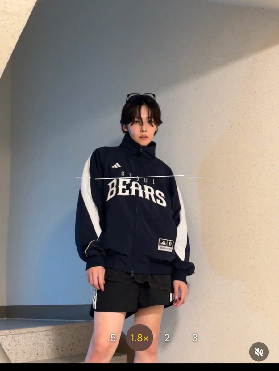 아시 tweet media