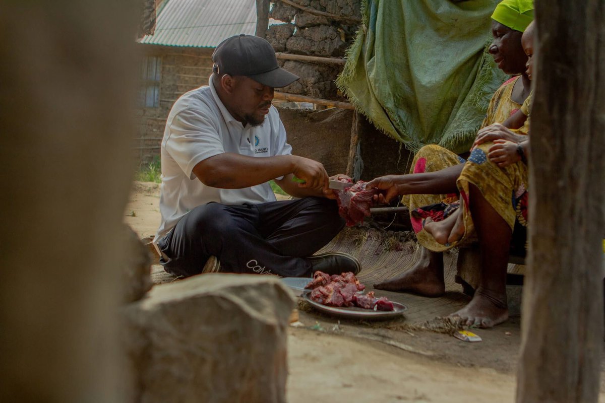 HHRD_Africa's tweet photo. Alhamdulillah, our team in Tanzania successfully implemented the Global Zabiha Program in the Lindi region of Tanzania.
The meat was distributed to over 255 families, sharing the joy and blessings of this Udhiya season.
https://t.co/43eGJyIttI
#UnitedInService https://t.co/6mt0bFGWLW