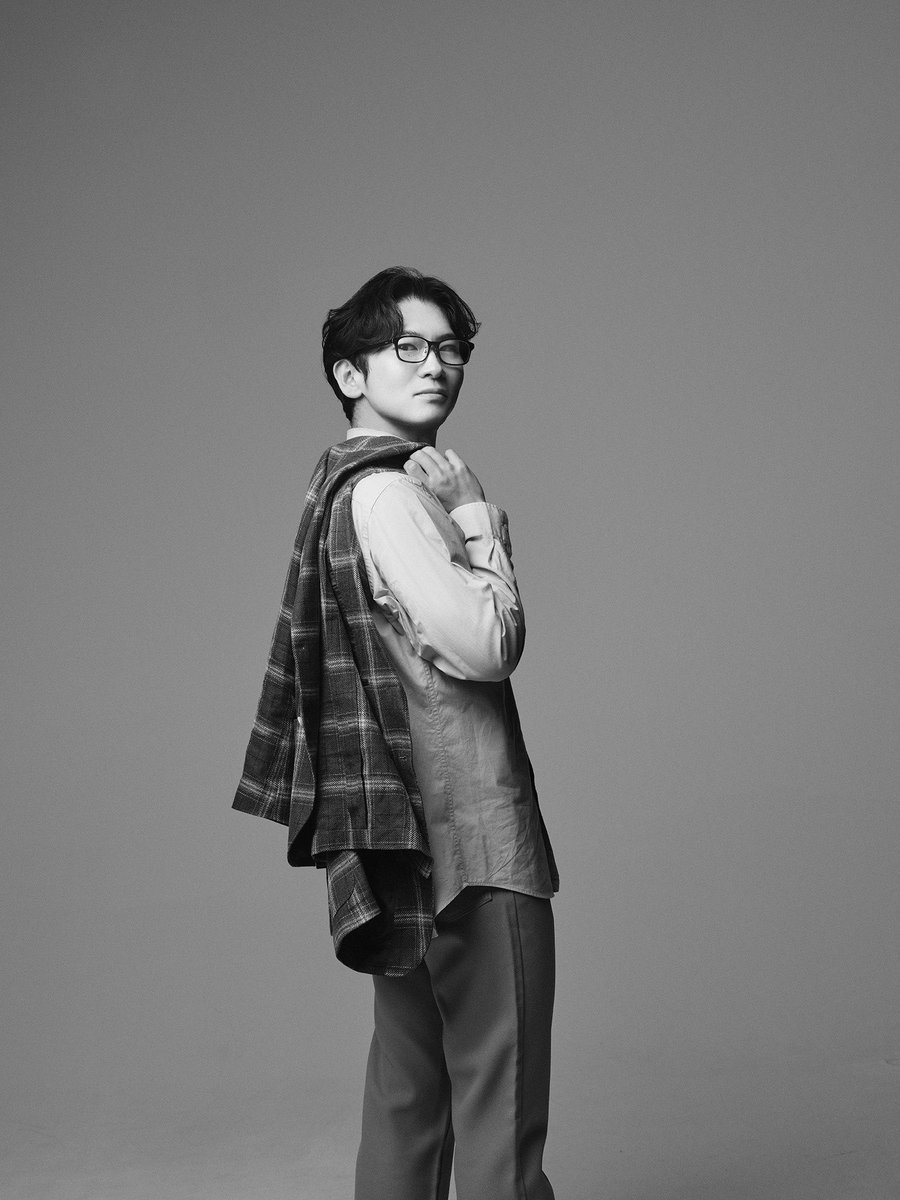 BHB_official's tweet photo. 【Interview】
雑誌『anan』 最新号(No.2497)、「Who's Hot?」のコーナーにて、みくのしんのインタビューが掲載されています。

◆詳細
https://t.co/aEt3K8rii5 https://t.co/ZFvN8IDxxE