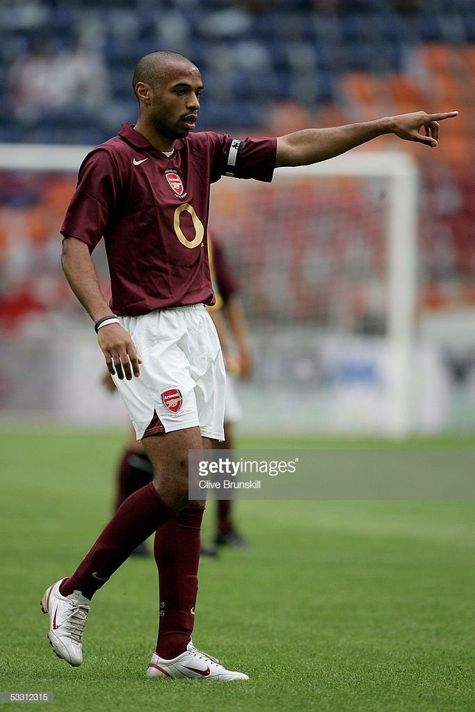 theninetyfirst's tweet photo. In honor of Arsenal winning the PL🏆🔴⚪️

I’m dropping this cold vintage 05/06 home kit. TH on the back of course. 
PL Patches ! 

This kit is simply breathtaking 🔴⚪️
In honor of the last Season at Highbury

#arsenal #afc #eplchampions2026 #vintagekit #nike https://t.co/9kkLxVjfjM