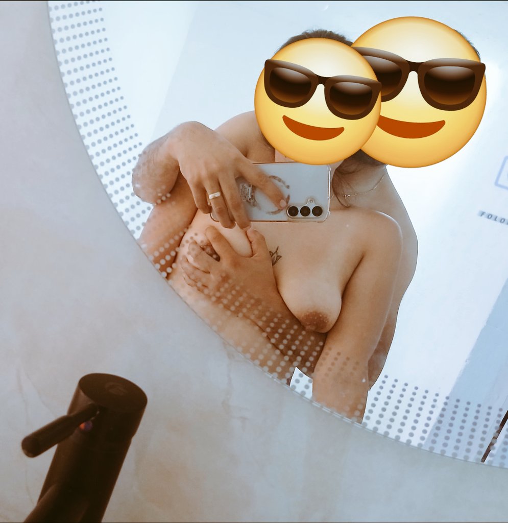 Victoria Cruz 💋🌼🌺🩵👉👌 tweet media