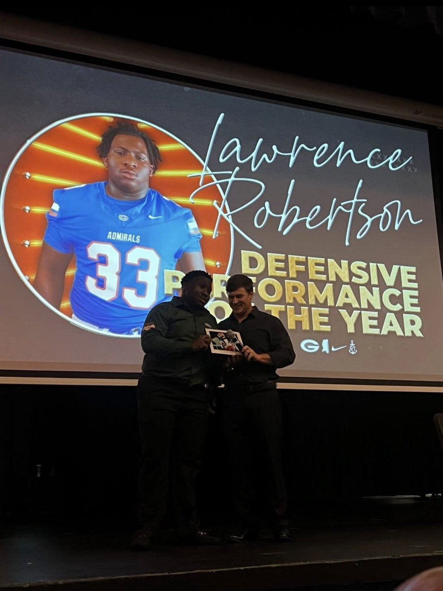 theljrobertson's tweet photo. How we feeling Gulfport. let’s do it again. So blessed 🙏🏾🧎🏾‍➡️

@Gulfport_FB 
@CoachCooley9 
@CJ_AndersonJr  
@TheCoach_Cov
@lasavon_41 
@coach_pennock 
@CoachPMooney https://t.co/JaMX7Fv91i