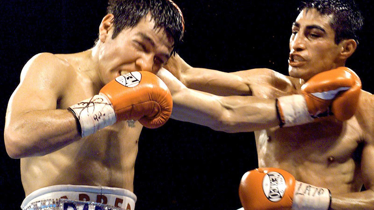 RoentgenBox's tweet photo. @jackalter Morales, he won against 3 HOF (Daniel Zaragoza, Manny Paquiao and Marco Antonio Barrera) and he's the first mexican boxer  to be a world champion in 4 divisions🥊🇲🇽 https://t.co/9aLIadtbof