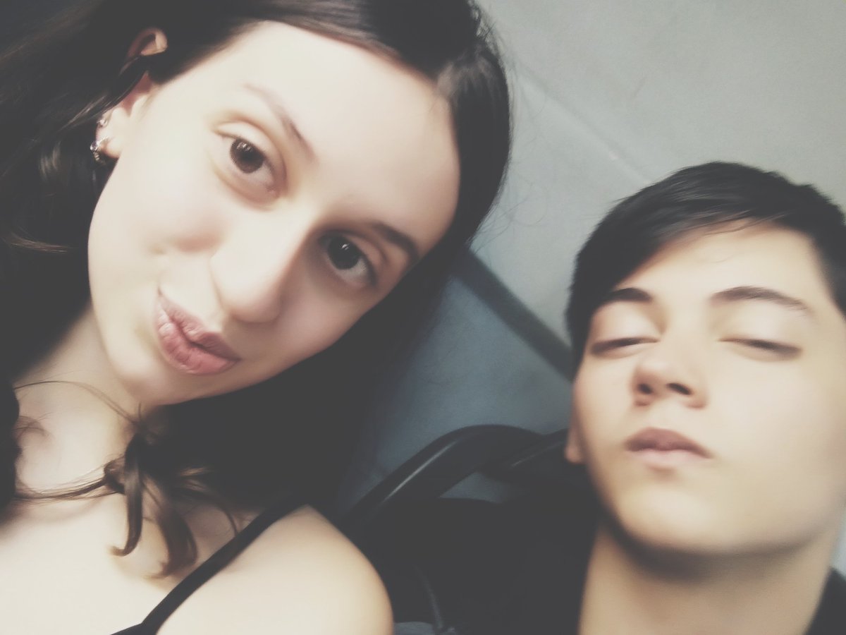 jubxing's tweet photo. se nao eu, quem vai fazer voce feliz https://t.co/qV5MfCozkk