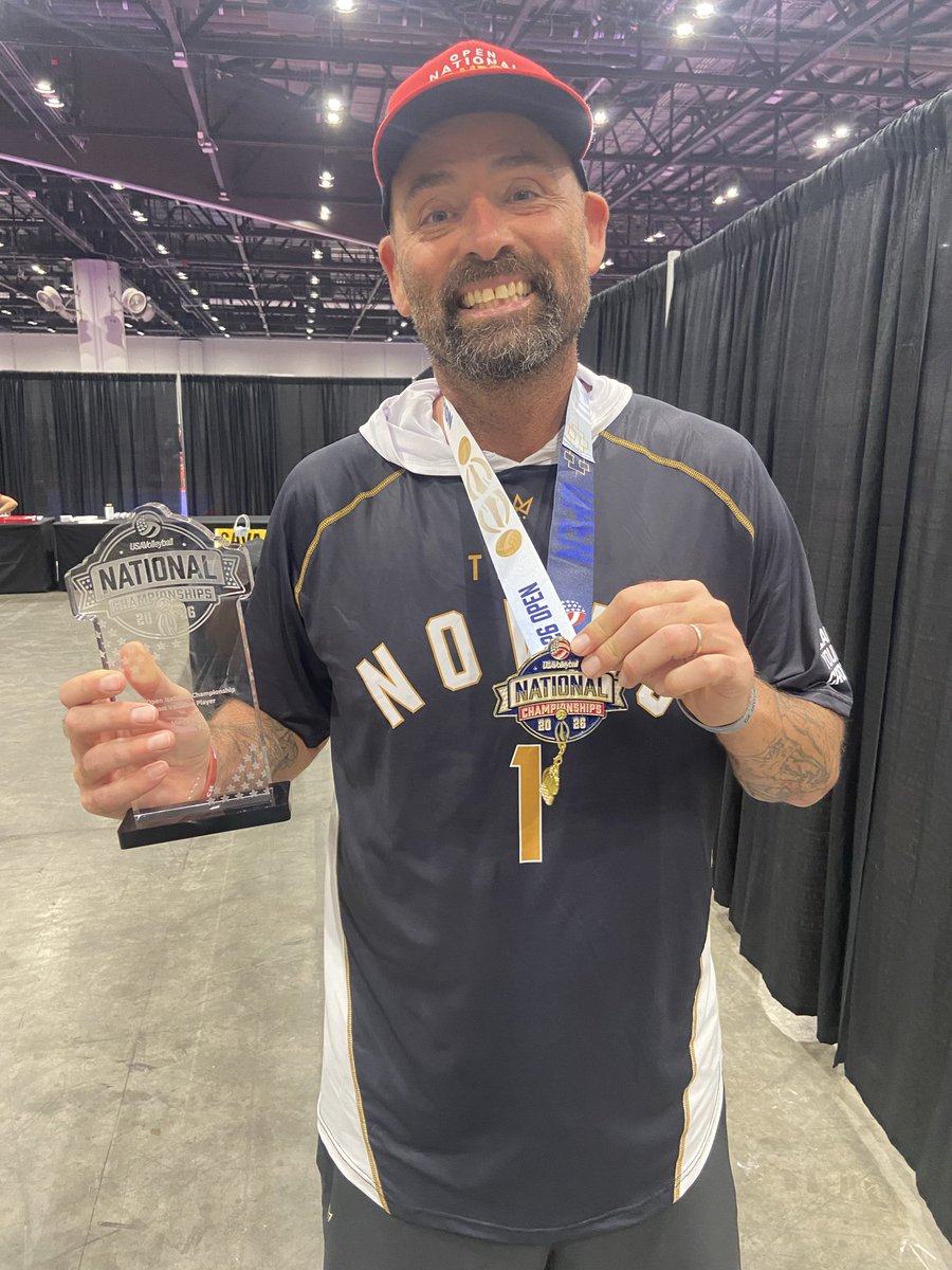 LBpineapple's tweet photo. Great week for Team Pineapple @usavolleyball Adult Nationals!! @vlavolleyball Champs! 50&amp;over Champs! https://t.co/dtlnVouhcg