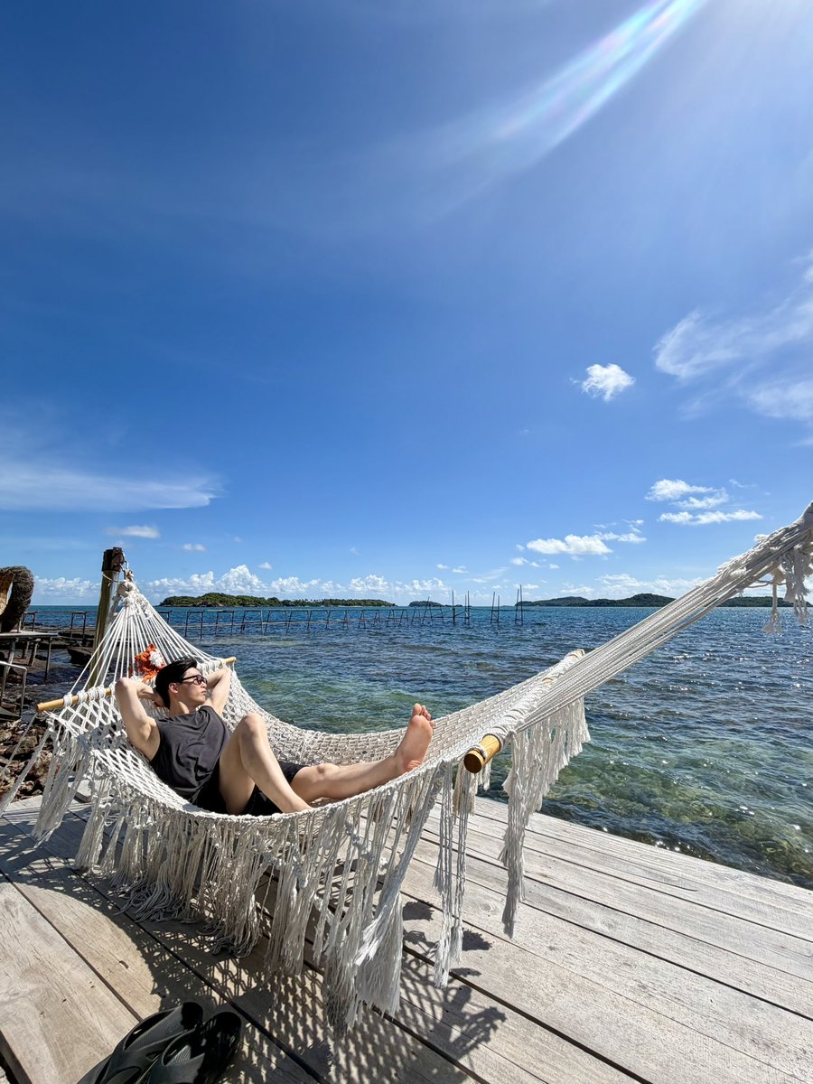 xRabbit_fn's tweet photo. 1週間ほど海外に行ってました🏝️
世界大会のポスト流れてくるけど、次に海外に行くのはIGNUMとしてがいいな✈️🌍 https://t.co/fijPmkRTWr