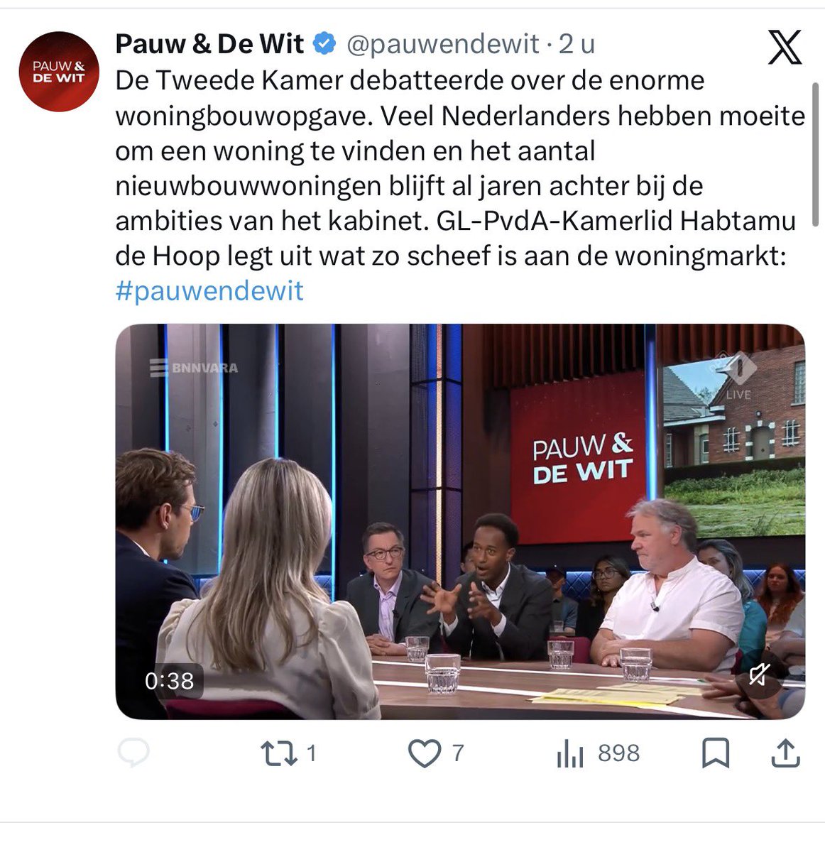 markroetert's tweet photo. Ik ga jullie zomaar 3 posts van @pauwendewit laten zien, deze zijn achter elkaar op dit medium geplaatst. Er zaten meerdere mensen aan tafel, ik ga geen oordeel vellen, dit mag u vooral zelf doen. https://t.co/0ltrjgdxxP