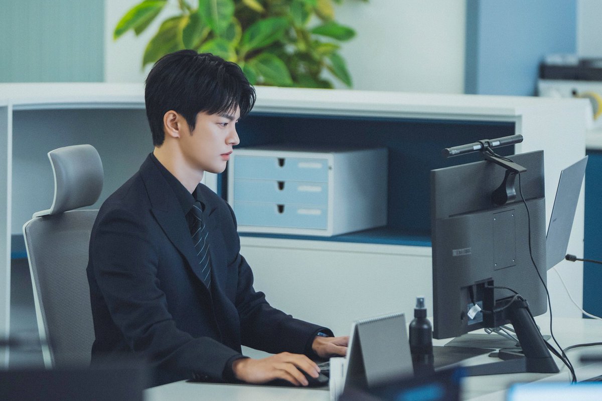 Whatsup_Inguk's tweet photo. [#NEWS] 
서인국, 이번엔 냉미남 상사…'내일도 출근!', 오피스 로맨스

▶️ https://t.co/Wcfdcw7uwV

#서인국 #SeoInGuk #ソ・イングク 
#tvN #내일도출근 #SeeYouatWorkTomorrow #강시우
#스토리제이컴퍼니 #Storyjcompany https://t.co/Svj2jQACf8