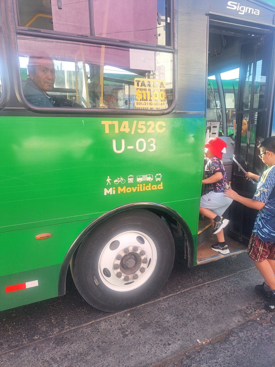 InformadorRandy's tweet photo. @TransporteJal @VozrealMex @Trafico_ZMG Otro chofer altanero gritándo que me recorriera a la v..... Para atrás y todavía insultando
Y todavía al darme la parada me la raya, valgame dios https://t.co/kPXqDPUXf3