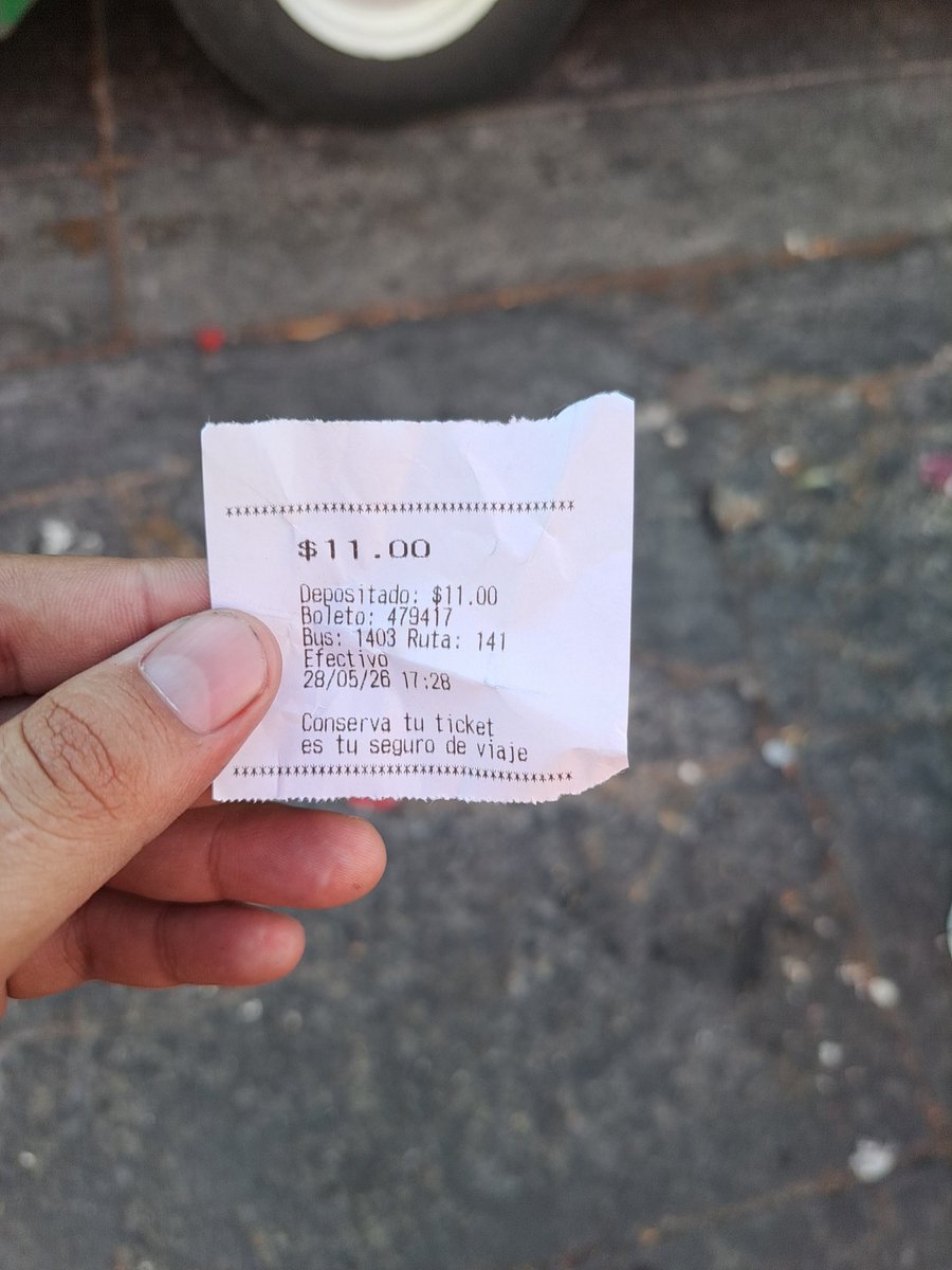 InformadorRandy's tweet photo. @TransporteJal @VozrealMex @Trafico_ZMG Otro chofer altanero gritándo que me recorriera a la v..... Para atrás y todavía insultando
Y todavía al darme la parada me la raya, valgame dios https://t.co/kPXqDPUXf3