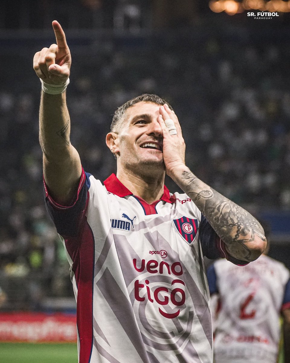 SrFutbolPy's tweet photo. El memorable tanto para la victoria sobre Junior, el gol histórico frente a Palmeiras y la apertura del marcador versus Sporting Cristal. Apariciones claves de Pablo Vegetti, el mejor jugador de Cerro Porteño en la CONMEBOL Libertadores 2026.

🔥🇦🇷 Delantero Clase A. https://t.co/SzN8C4zvFK