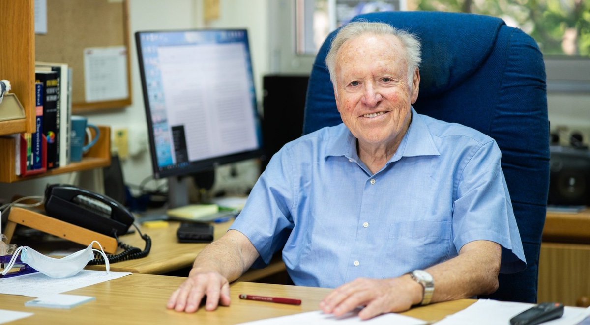 DobrovetskyG's tweet photo. Deeply saddened by the passing of my PhD advisor, Prof. Yitzhak Apeloig. He taught me to think critically and question every conclusion. Tough and demanding, yet exceptionally supportive. His influence shaped me as a scientist. He will remain in my memory and heart forever. https://t.co/0erDNbd7iU