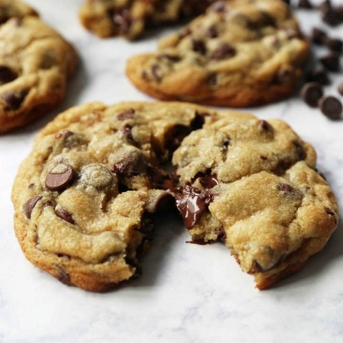 thieves_rest's tweet photo. ꒰ঌ ORDER #479 ! ໒꒱
from: vinestaff

chocolate chip cookies for katana! https://t.co/wEobYDw9pM