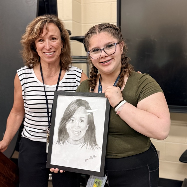 HumbleISD_CMS's tweet photo. Congratulations to retirees Shelley Boyles and Jane Carter! 💚 Thank you for the love, dedication, and impact you’ve made on generations of Colts. Thank you Alisha and Mary for the beautiful portraits! Wishing you all the happiness retirement can bring! #TheColtWay #ColtsForLife https://t.co/jJcWC2AQcL