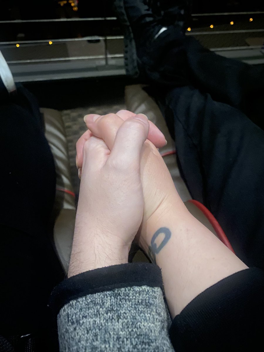 Heckcetera's tweet photo. 2 year anniversary date in the Backrooms 🥹🖤 https://t.co/Mzcfowsn43