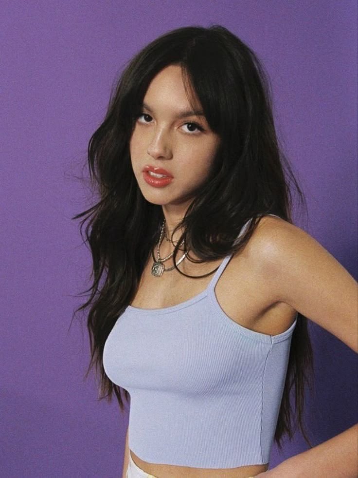 accessoliviabr's tweet photo. Olivia Rodrigo revelou que tem muito orgulho do álbum “GUTS”, mas que se sentiu insegura com ele em comparação a “SOUR”:

“Quando lancei GUTS, pensei: ‘Meu Deus, nunca vou fazer algo tão grande e tão bom quanto SOUR’. Olhando para trás, tenho muito orgulho desse álbum, tenho muito orgulho de muitas dessas músicas. Acho que ‘all-american bitch’ é a minha música favorita que já escrevi. Lembro de pensar que ‘bad idea right?’ era estranha demais. Agora eu amo muito essa música.”
