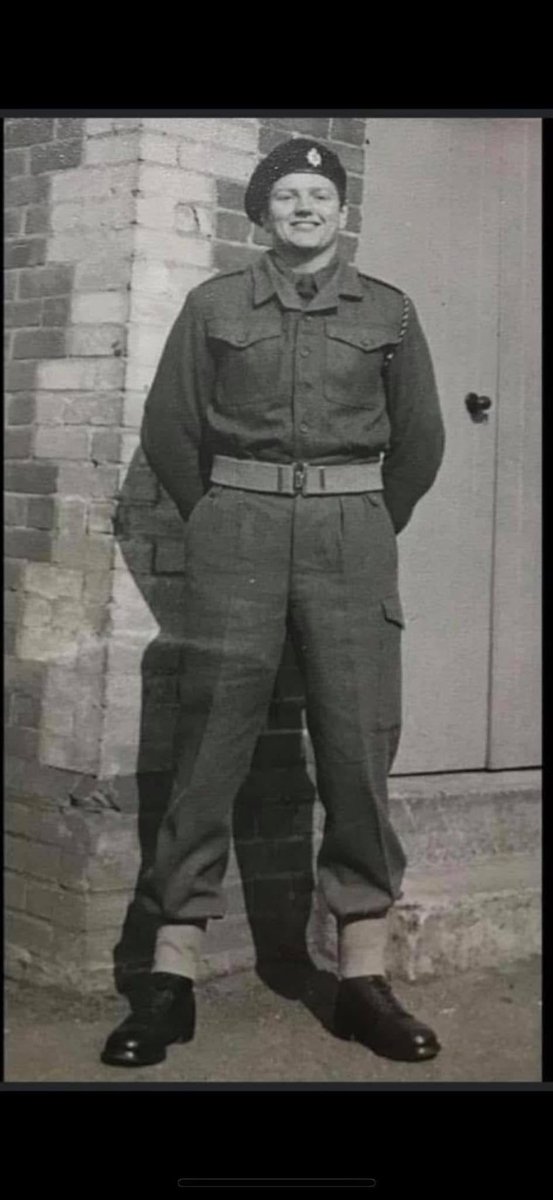 ElaineyP_'s tweet photo. Remembering with so much love my dear Dad “William” today x❤️x 

29th May 2018 ~ 8 years asleep.

Treasure your parents always. https://t.co/7ZsxWMfalE