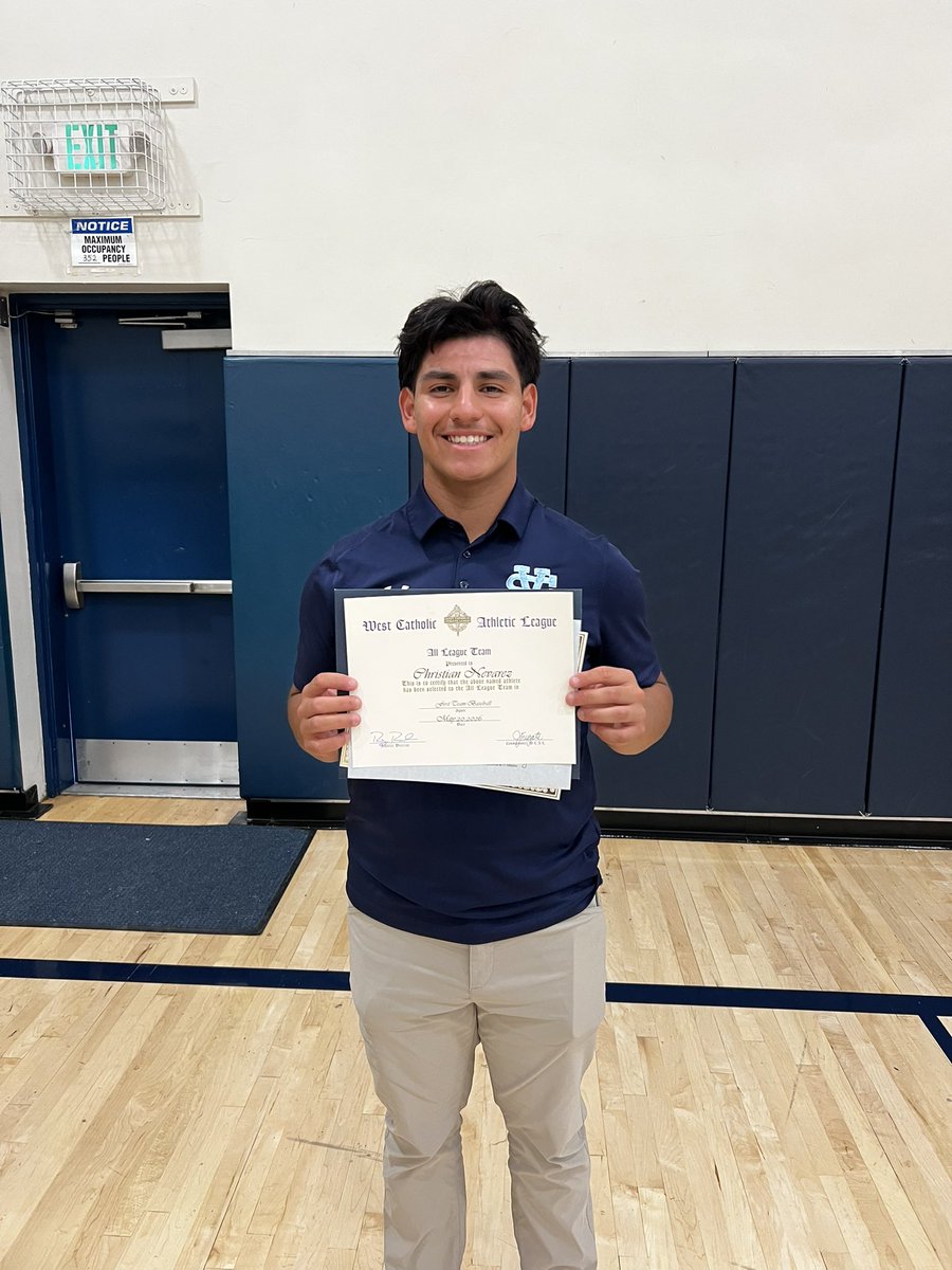 ChrisNevarez20's tweet photo. Blessed to have been named first team all league for WCAL for the second year in a row. #uncommitted #2x https://t.co/xrRc8XMOx3