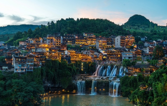 AgentWorldUSA's tweet photo. Tour of the Week: Inspiring China by Wendy Wu Tours 🇨🇳

12 days. 4 destinations. Great Wall, Forbidden City, pandas, ancient towns &amp; unforgettable scenery — all fully inclusive.

A hassle-free China journey your clients will love.

Learn more: https://t.co/rSRkwAomSX https://t.co/RK8aJCGggQ
