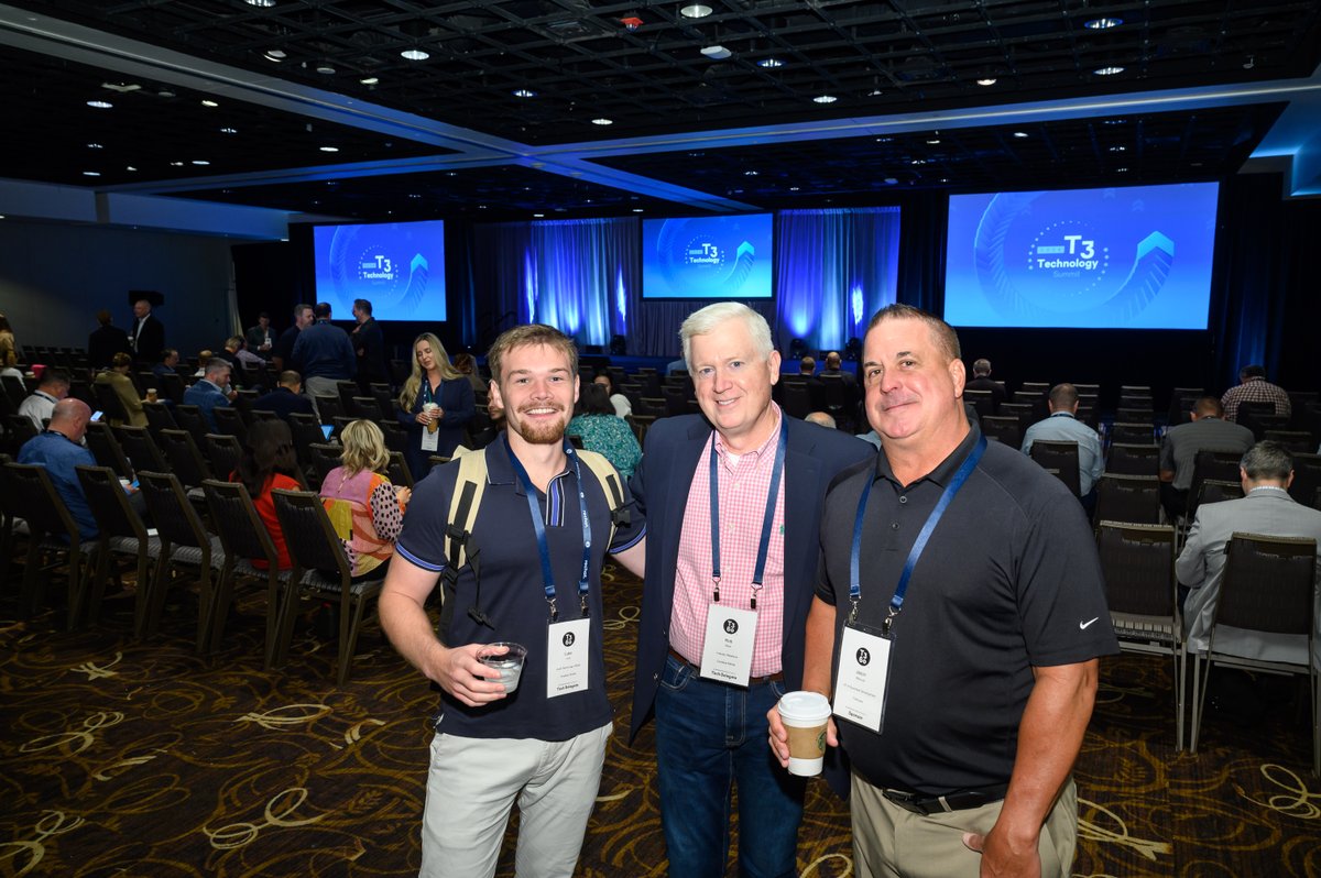 t3sixty's tweet photo. Who remembers the energy at our last Tech and Data event?

From the intense pitch battle to the tech leaders on stage, it was an amazing room to be in. We are ready to do it again this October in Dallas, Texas!

Lock in your spot now and grab your tickets today! 🔹https://t.co/uyiyN7q0nr🔹