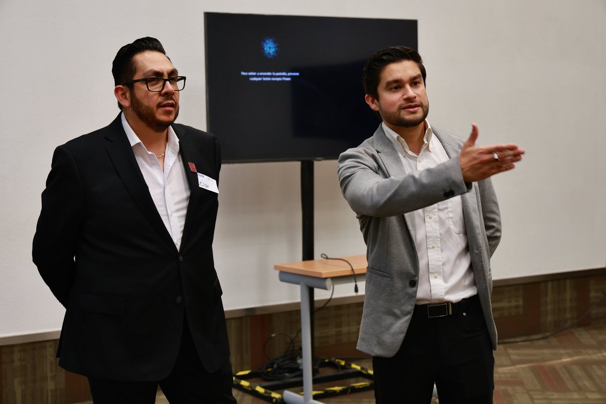 distritoQRO's tweet photo. Así se vivió una nueva edición de distritoQRO CHAT 🔥

Un espacio para conectar a la comunidad de innovación de Querétaro alrededor del futuro del AgTech y FoodTech. 🌱⚡️ https://t.co/opcW0ZWEhI