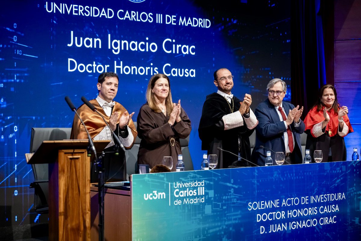 MirinaCortesO's tweet photo. Hemos asistido al acto de investidura como Doctor Honoris Causa de Juan Ignacio Cirac, referente internacional en física cuántica,en la @uc3m.
Un reconocimiento a una trayectoria científica que ha contribuido al avance de la ciencia y el conocimiento de la @ComunidadMadrid. https://t.co/RHvq97lncP
