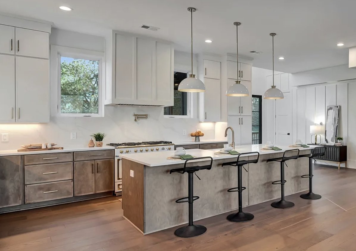 webbhomestaging's tweet photo. It’s the small details in a kitchen that make a house feel like home. Check our website to learn more, and for a free staging quote, visit: https://t.co/vNJf4XCIrP
Staging by Webb Home Staging, LLC.
#staging #stagingsells #stagingtips #homestaging #stagingsellshomes #staginghomes https://t.co/XtHUB8rREp