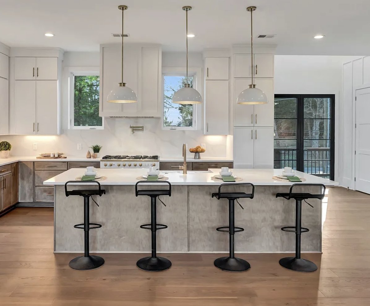 webbhomestaging's tweet photo. It’s the small details in a kitchen that make a house feel like home. Check our website to learn more, and for a free staging quote, visit: https://t.co/vNJf4XCIrP
Staging by Webb Home Staging, LLC.
#staging #stagingsells #stagingtips #homestaging #stagingsellshomes #staginghomes https://t.co/XtHUB8rREp