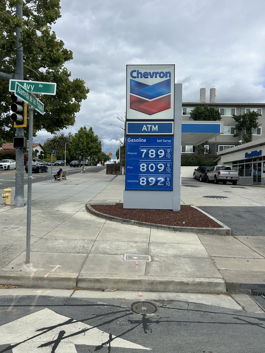 thathoo's tweet photo. ?? @GavinNewsom https://t.co/VU8X8ymIMR