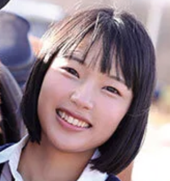 AYa3ee's tweet photo. 熊本から上京した22歳の馬術部っ娘、東峯日奈子ちゃんが話題すぎ！🐎✨

一見「普通の女子」なのに、実は規格外のボディが…！

馬術で鍛えたしなやかさと、時折混じる方言のギャップが反則級に可愛い！😍

これは絶対チェックして損なし！☺️

※詳しくは私のプロフ欄にて🔗🥰🔍
#東峯日奈子 https://t.co/AKObynhJvc