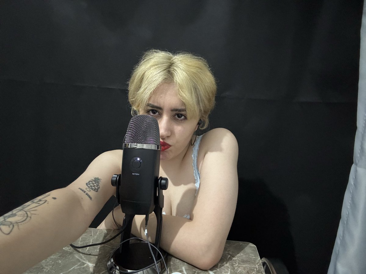 EflatunASMR_'s tweet photo. Yeni ASMR içeriği yayında: Toksik sevgilinin sana verdiği cezayı fısıldadığım video Patreon'da. İzlemek için: https://t.co/2h375jDcQ5 https://t.co/yzjrOpvmqy