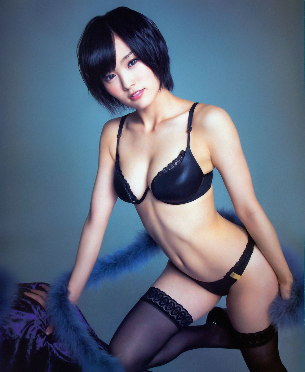 kissny45's tweet photo. ふと流れてきたさや姉の画像ヤバい💕
当時このグラビアのメイキングとか雑誌についてたポスターで狂ったようにヌキまくってたなぁ笑笑
久しぶりにさや姉でしたくなった💕

当時おかずに使ってた人と話したい🥺 https://t.co/ei9fkbDhFb