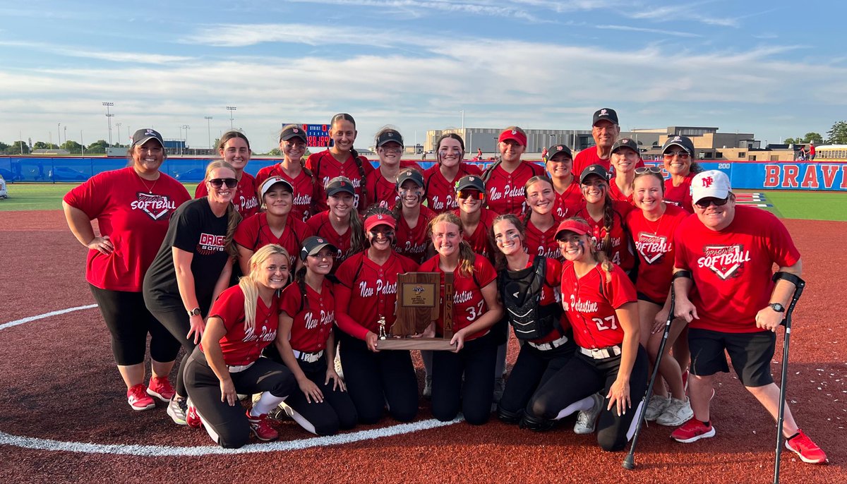 VoelzJames's tweet photo. The Dragons are Sectional Champs!!  They defeated Greenwood 9-2!! @ginapleak @MitchanerNPCS @NPDragonsSball @BurkNPHS @MooreNPJH @GDRsports #WeAreDragons https://t.co/4frKjbMzIe
