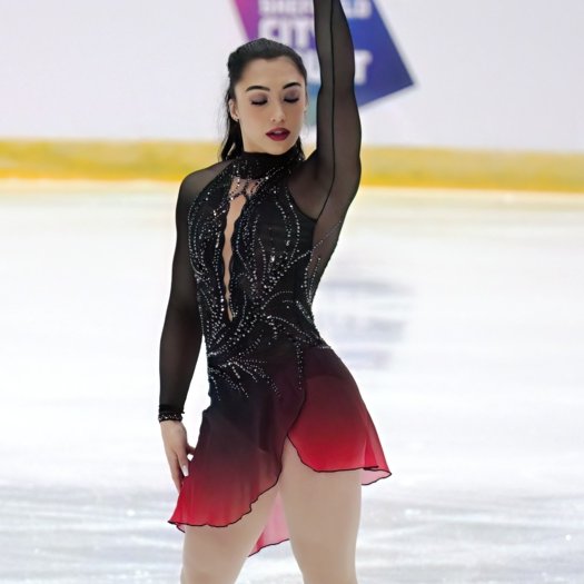 DailyFSCostumes's tweet photo. Gabrielle Daleman — Dark Eyes
#fstwt https://t.co/tvsaUbyBL5