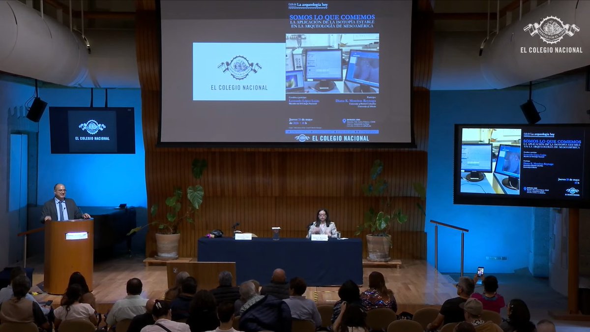 ColegioNal_mx's tweet photo. #Ahora I El arqueólogo Leonardo López Luján da la bienvenida a su colega Diana K. Moreiras Reynaga, durante la nueva sesión del ciclo “La arqueología hoy”.

📹 https://t.co/IRsFE21kEU https://t.co/BRqMiqwEYP