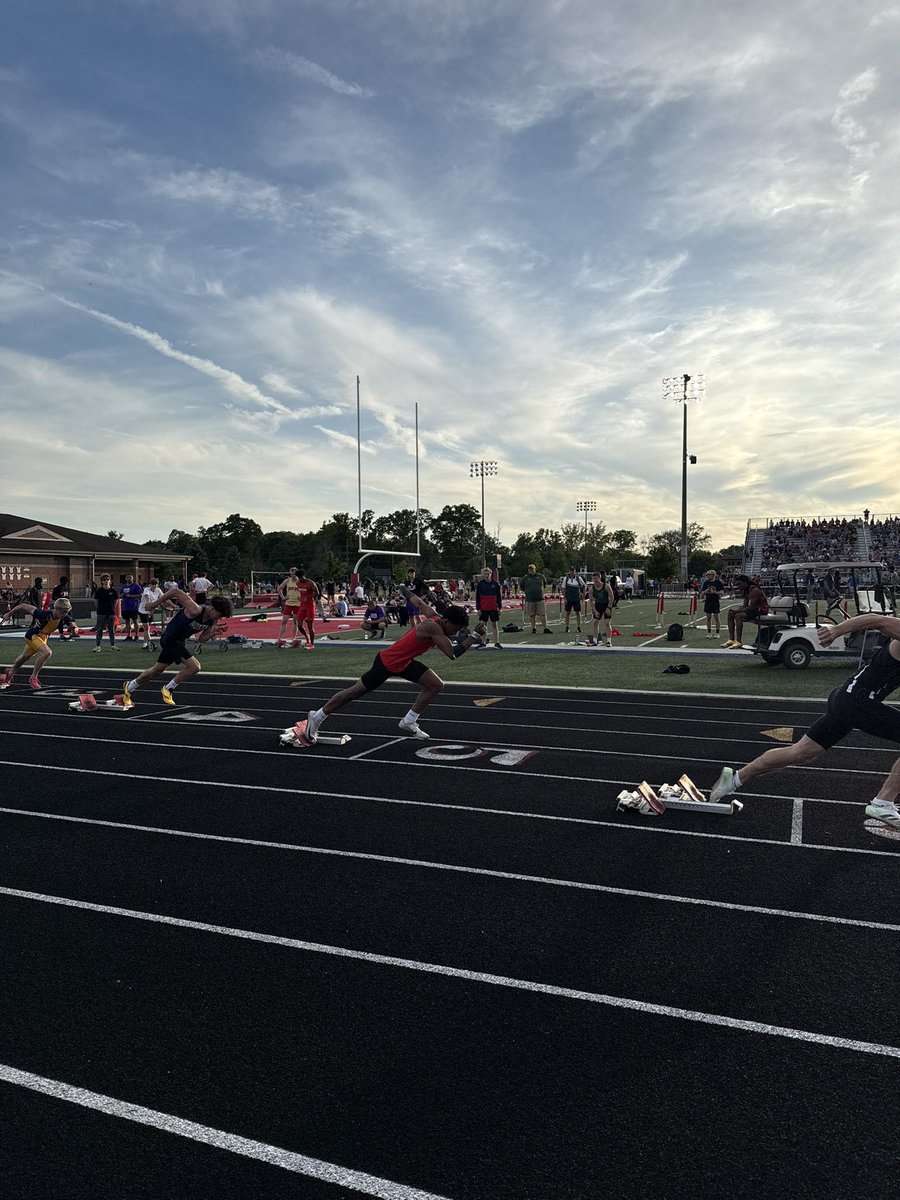 THS_TF's tweet photo. Josiah Riddle starts aggressive in the 300mH to finish10th overall in the 2026 Plainfield Regional! https://t.co/GmsylrYyVi