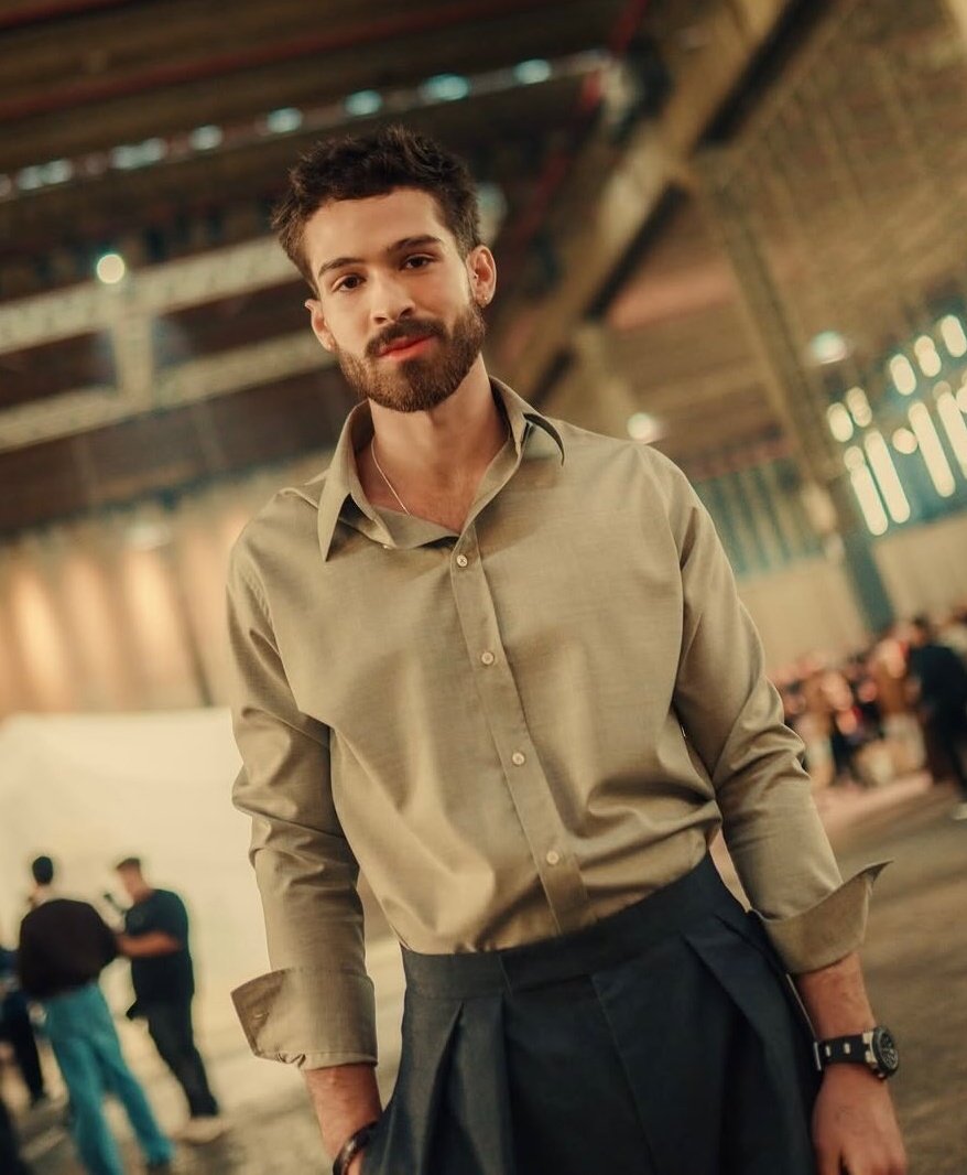 portaljga's tweet photo. João Guilherme no desfile da Mondepars, em São Paulo (27/05). https://t.co/3UtTlDBUAY