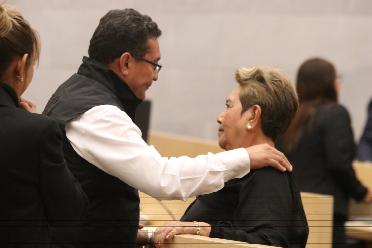 larevista_unica's tweet photo. #CongresodelEstado || 🧵11

@CongresoPue @luceroCarreraT @MariaDeLaBarrda @LupitaVargasMx @xelariannah @NormaPimentelMx @AmievaMarisol @SoyPavelGaspar @natale_jimmy @AnaLauraGmzRmz @MauCespedesP

#fotogalería #galeríaúnica #Puebla #SesióndelPleno #diputadas #diputados

#fotos: Miguel Ángel Huerta @Titomino #único 📸