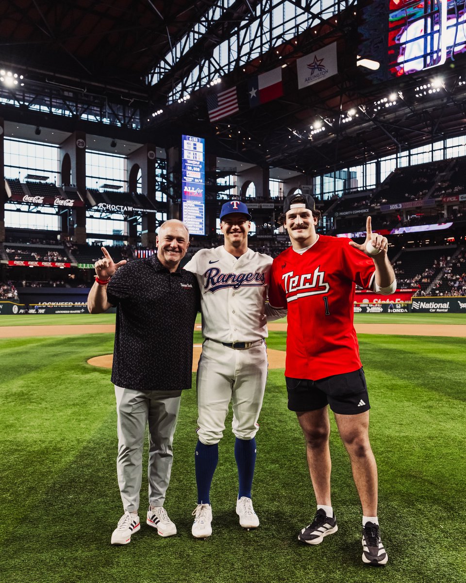 TechAthletics's tweet photo. Globe Life Field is West Texas 📍

#WreckEm x @Rangers https://t.co/PszyYx3nN0
