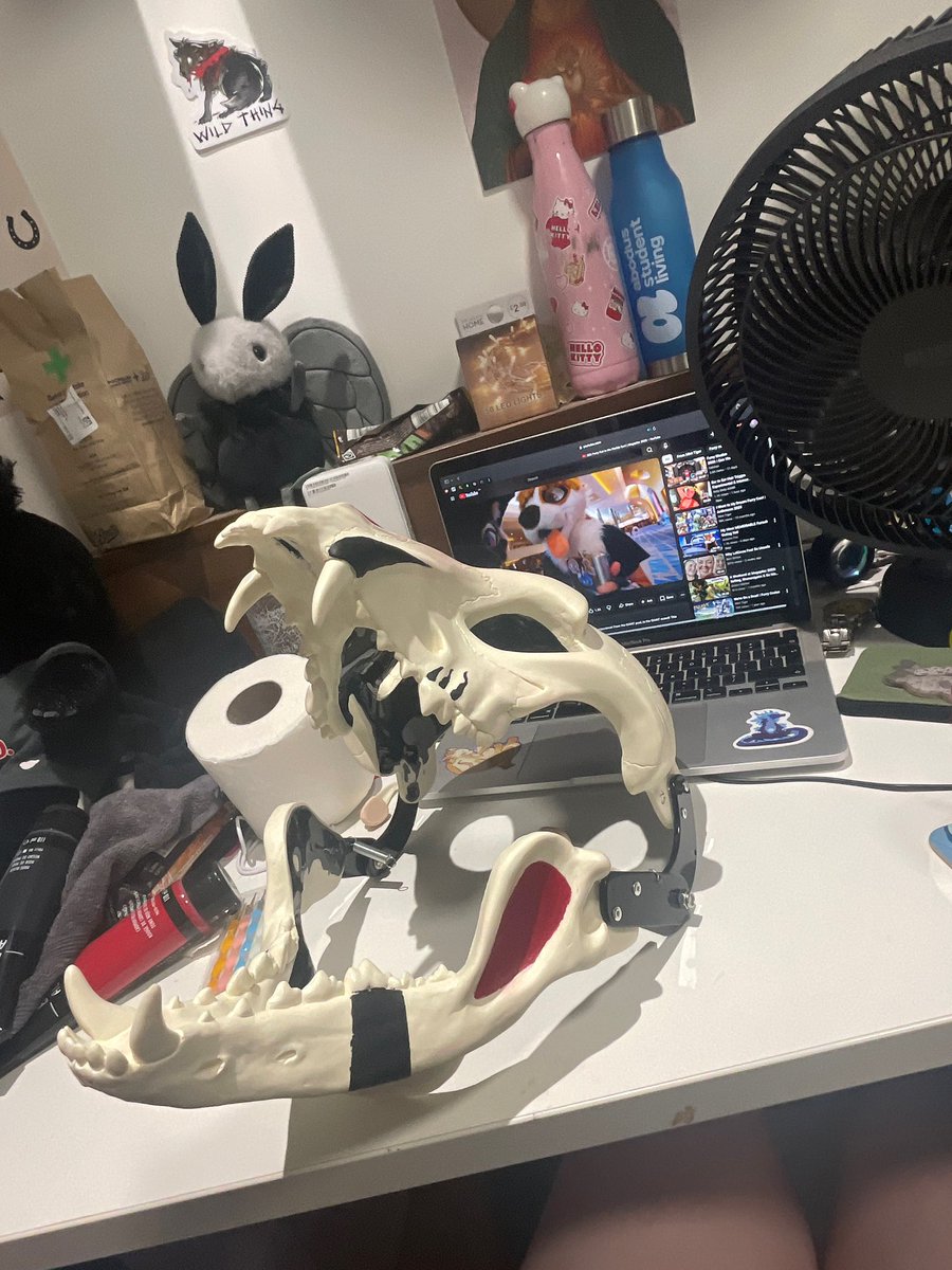 ky_mutt78's tweet photo. Fursuit making shouldn’t involve painting
What do we think ?
I wanted to do dots under the eye but I genuinely don’t know how so the eyes might stay plain
The hood will be all black but he’ll have red hair and inner ears https://t.co/4GXwLqpDuy